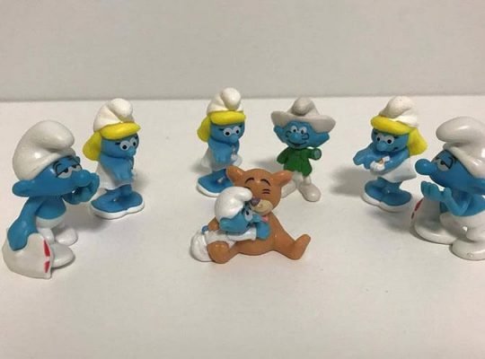 Kinder Surprise Toys / Smurfs Toys Collection